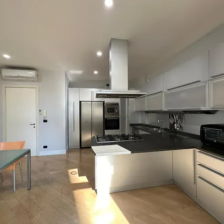 Paola Center , Luxury House In Town Centre Apartment