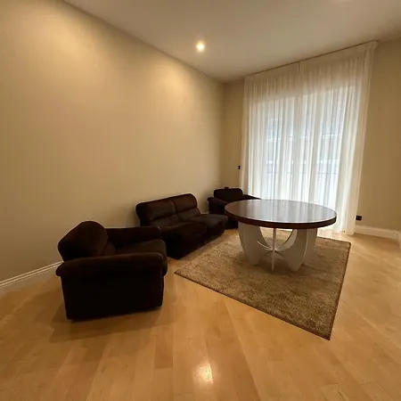 Paola Center , Luxury House In Town Centre *