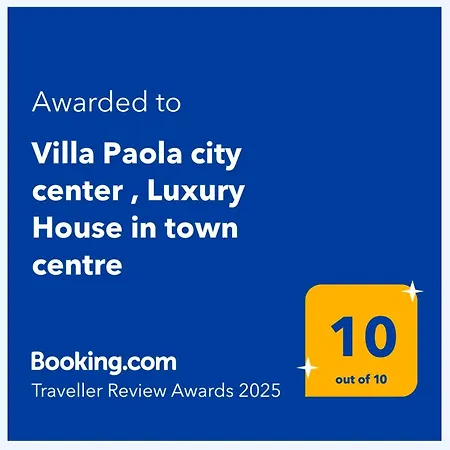 Paola Center , Luxury House In Town Centre 아파트 바리