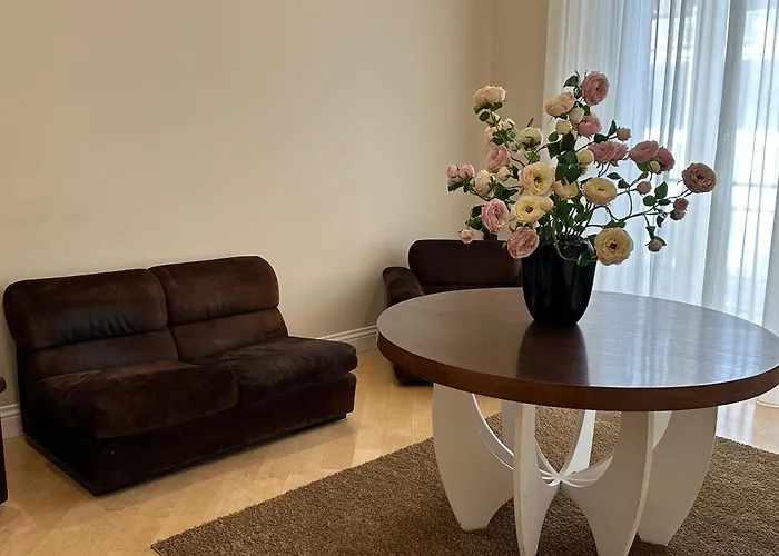 Paola Center , Luxury House In Town Centre